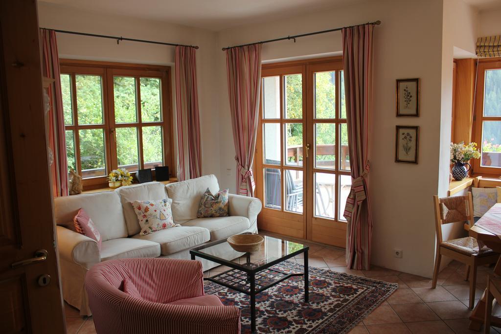 Apartments Pfeffermuehle Bad Kleinkirchheim Room photo